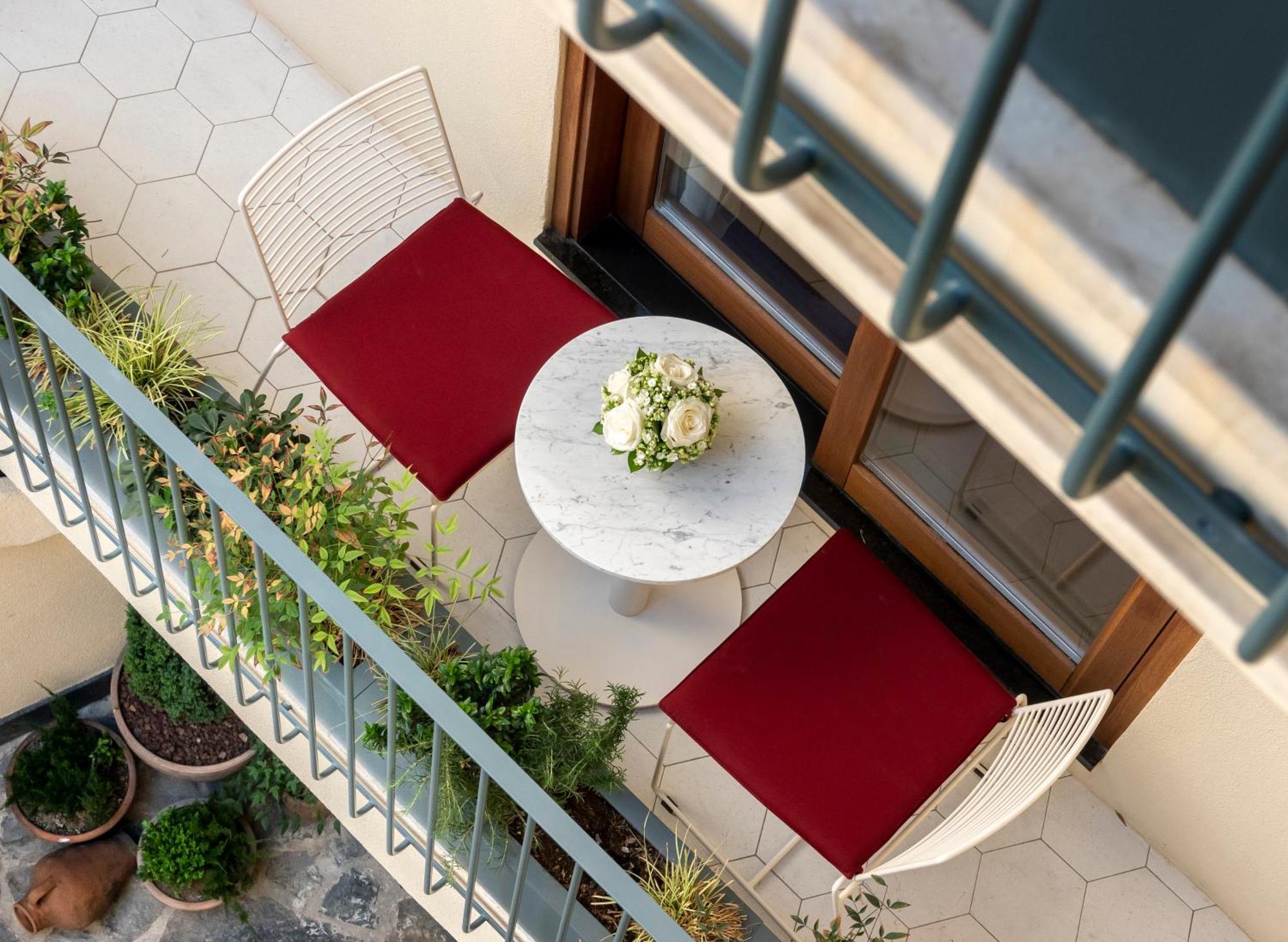 Ecole St. Pierre Hotel Istanbul Exterior photo